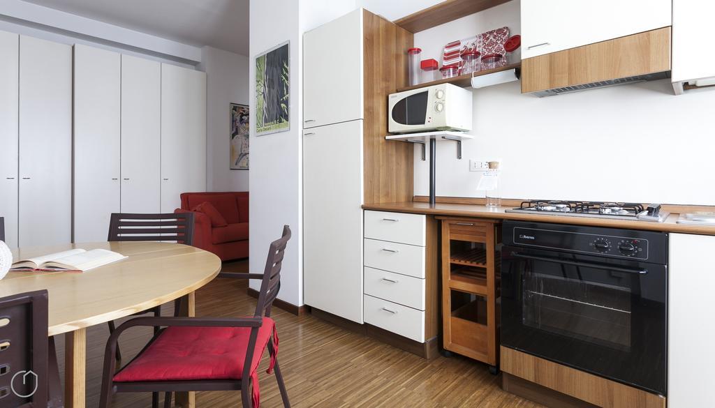 Italianway-Sismondi Apartment มิลาน ภายนอก รูปภาพ