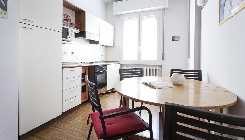 Italianway-Sismondi Apartment มิลาน ภายนอก รูปภาพ